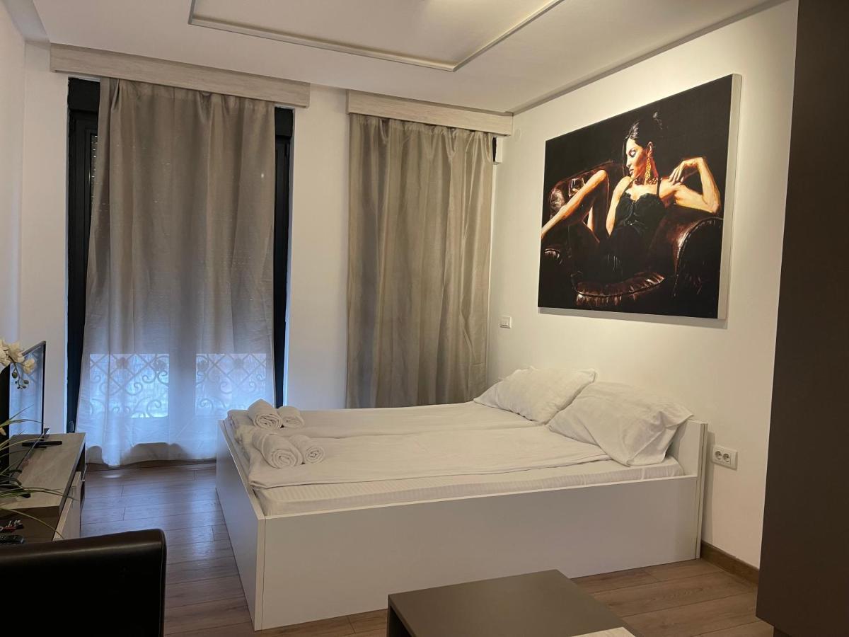 Empire Queen Apartments เบลเกรด ภายนอก รูปภาพ