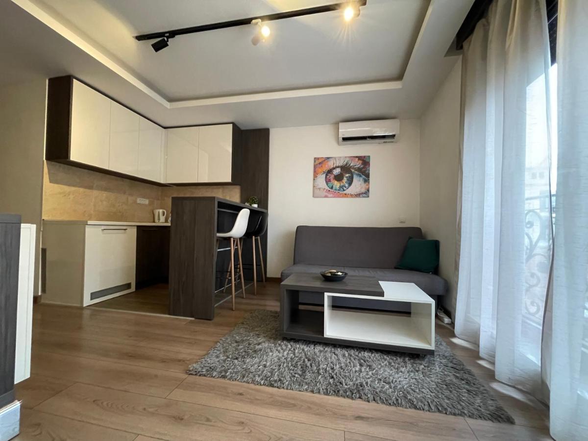 Empire Queen Apartments เบลเกรด ภายนอก รูปภาพ