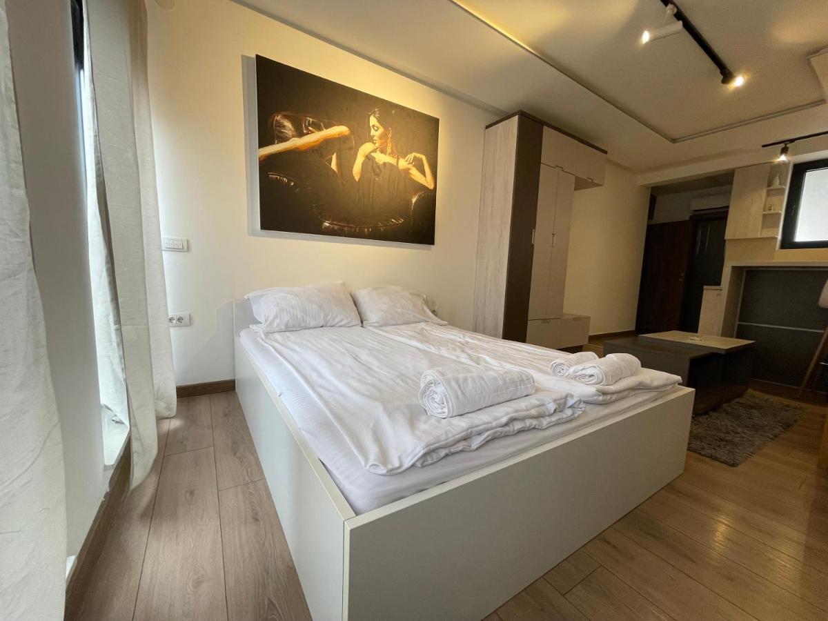 Empire Queen Apartments เบลเกรด ภายนอก รูปภาพ