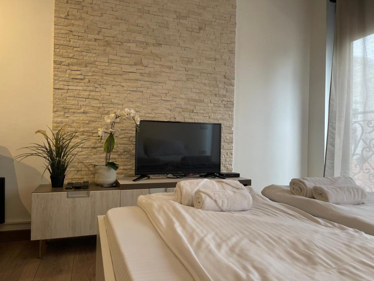 Empire Queen Apartments เบลเกรด ภายนอก รูปภาพ