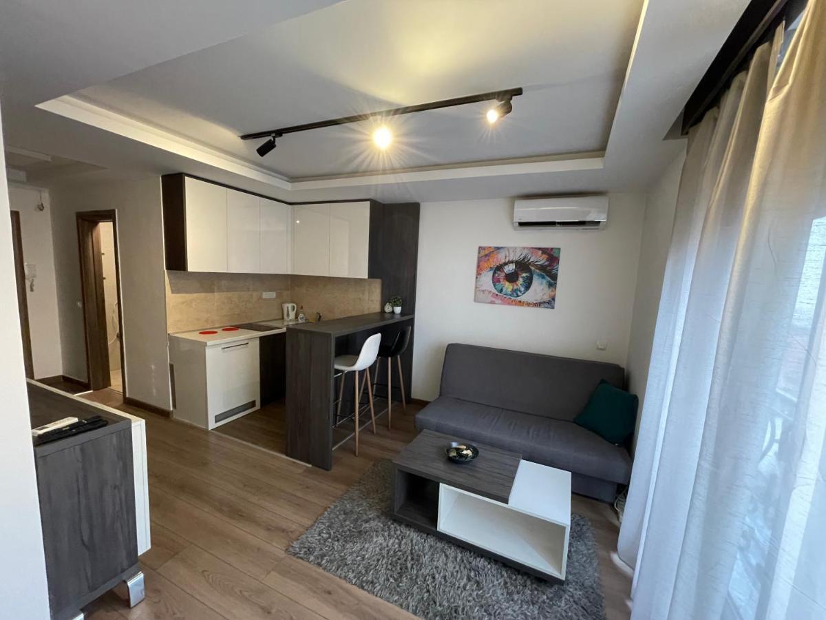 Empire Queen Apartments เบลเกรด ภายนอก รูปภาพ