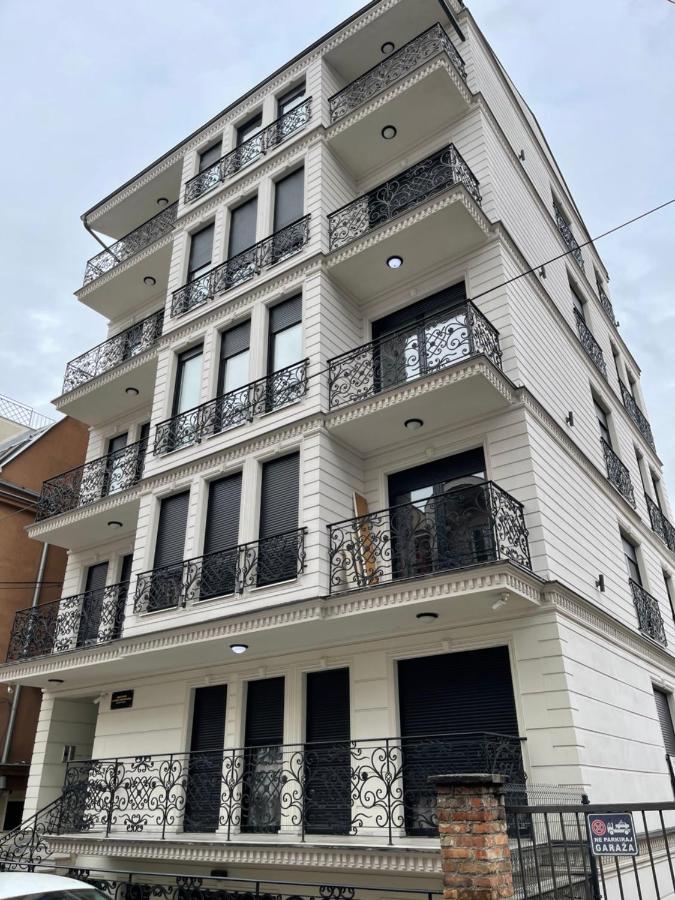 Empire Queen Apartments เบลเกรด ภายนอก รูปภาพ